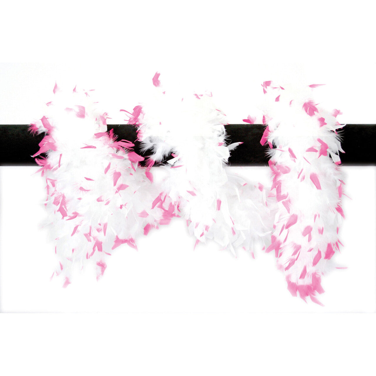 Op deze afbeelding zie je een Accessoires, van het merk Wilbers. Luxe Volle Boa 180 Centimeter Wit / Roze