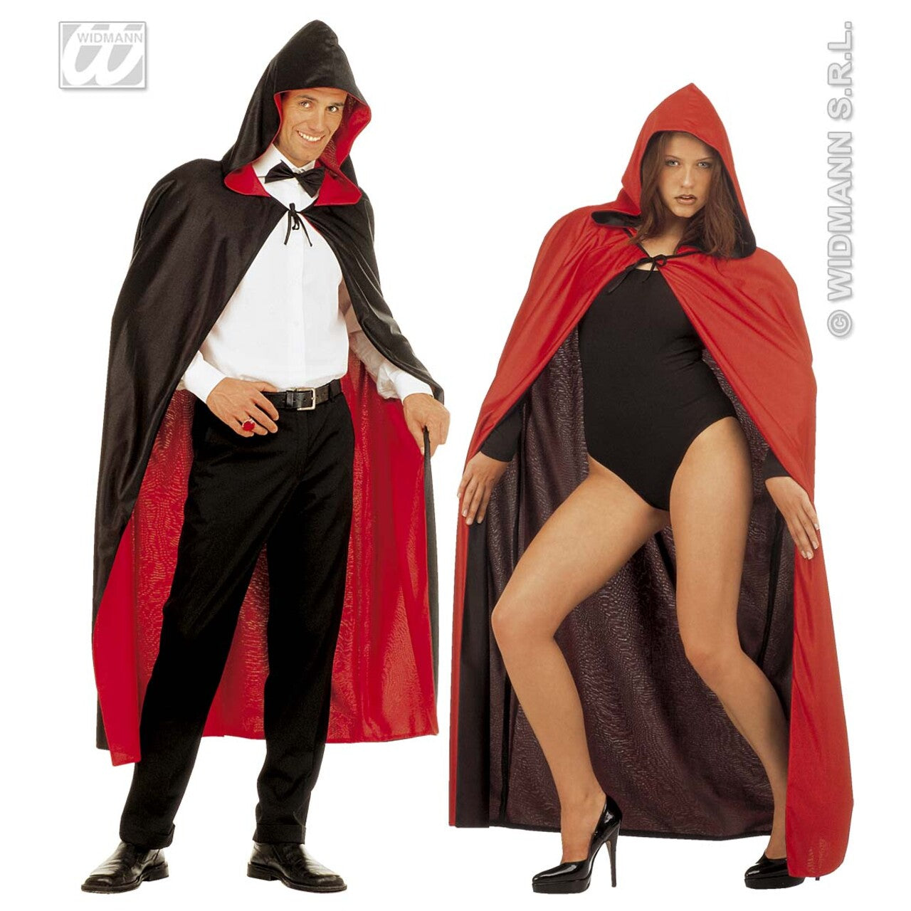 Op deze afbeelding zie je een Kostuums, van het merk Widmann. Luxe Zwart / Rode 2-Zijdige Cape