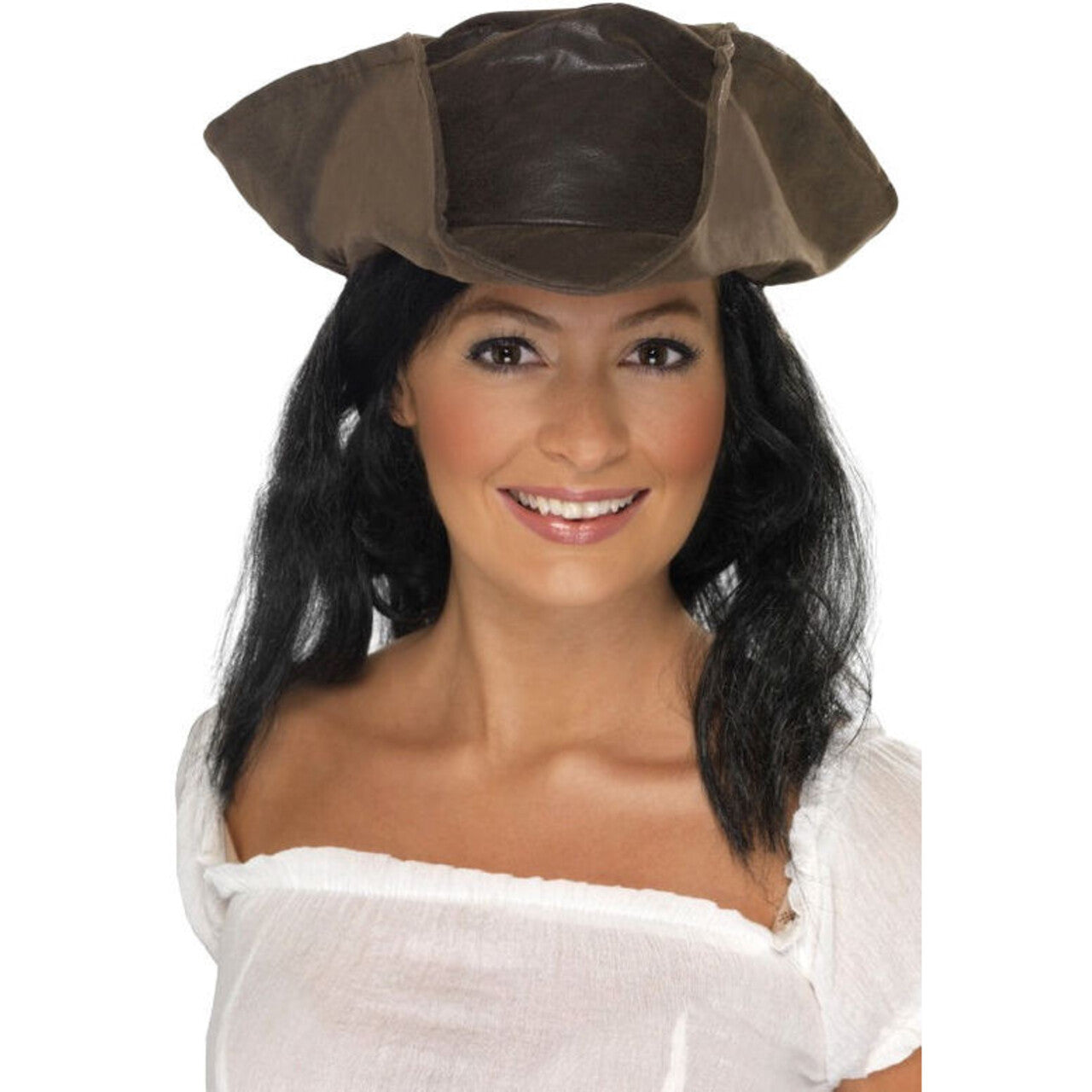 Op deze afbeelding zie je een Accessoires, van het merk Smiffy's. Bruine Piratenhoed Met Haar