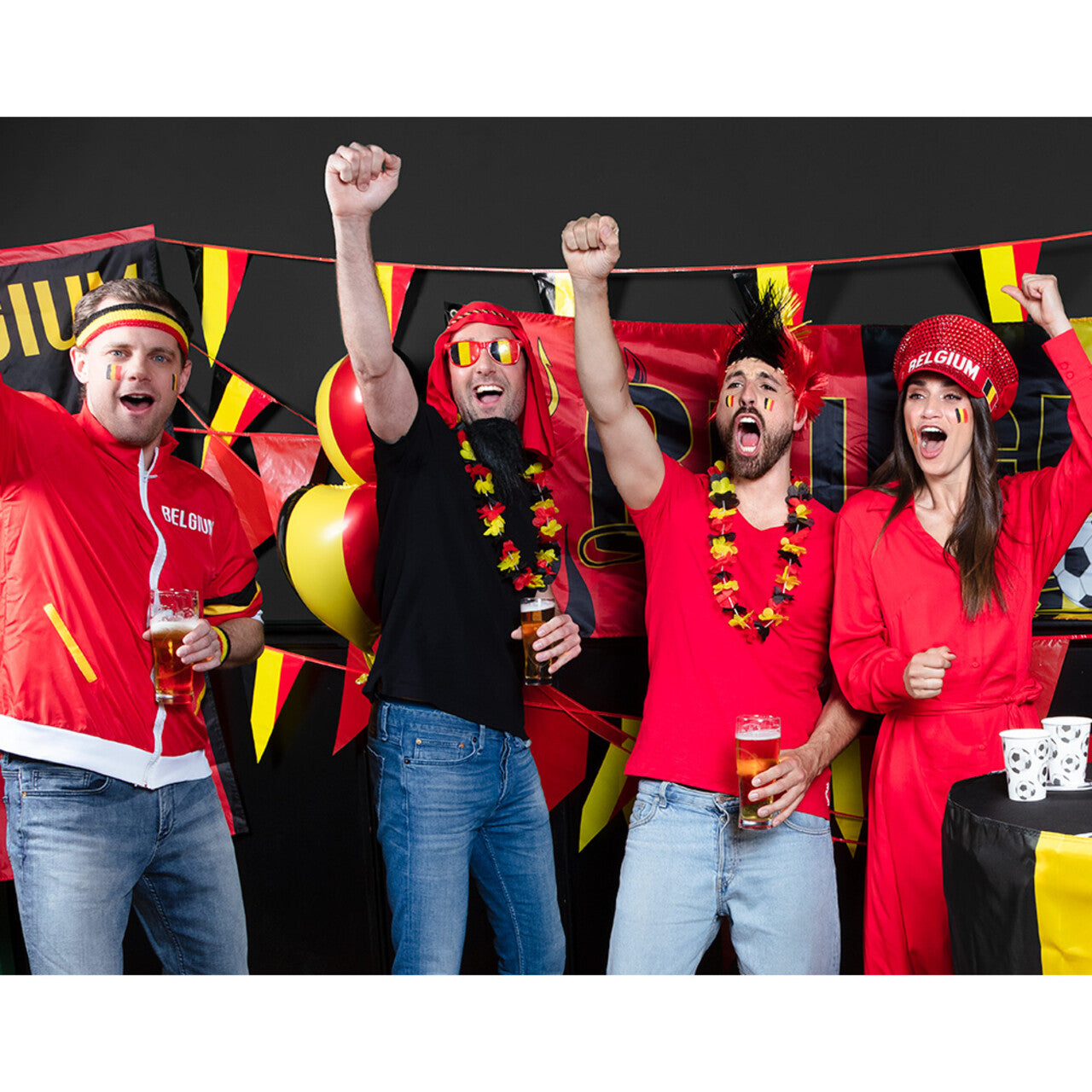 Op deze afbeelding zie je een Accessoires, van het merk Boland. Set Zweetbandjes Belgie