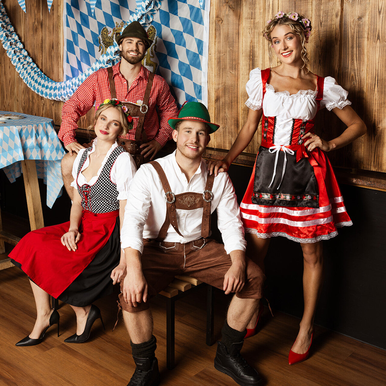 Op deze afbeelding zie je een Kostuums, van het merk Boland. Uitdagende Helena Bierfest Rood Vrouw Kostuum
