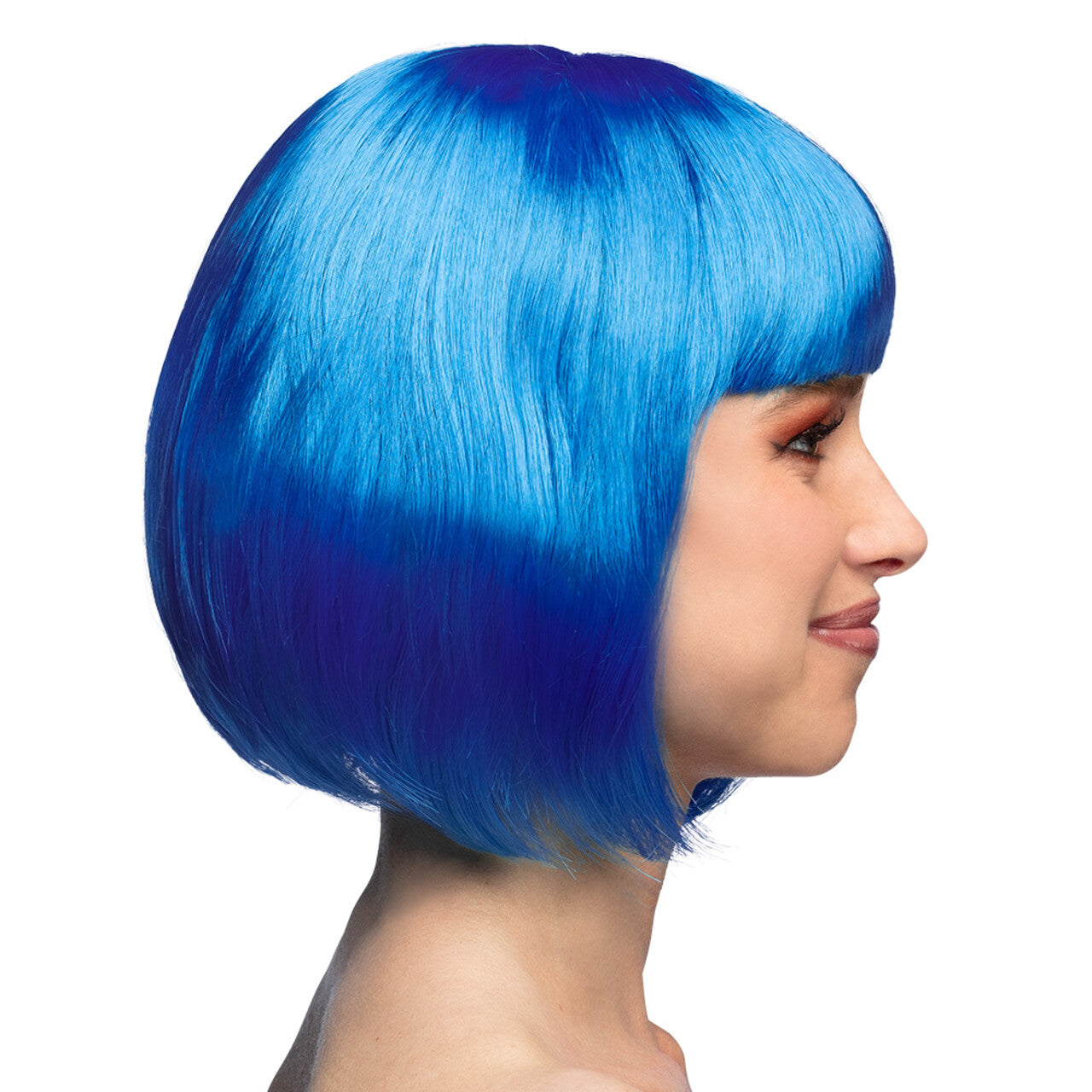 Op deze afbeelding zie je een Accessoires, van het merk Boland. Pruik Fantasy Bobline Blauw
