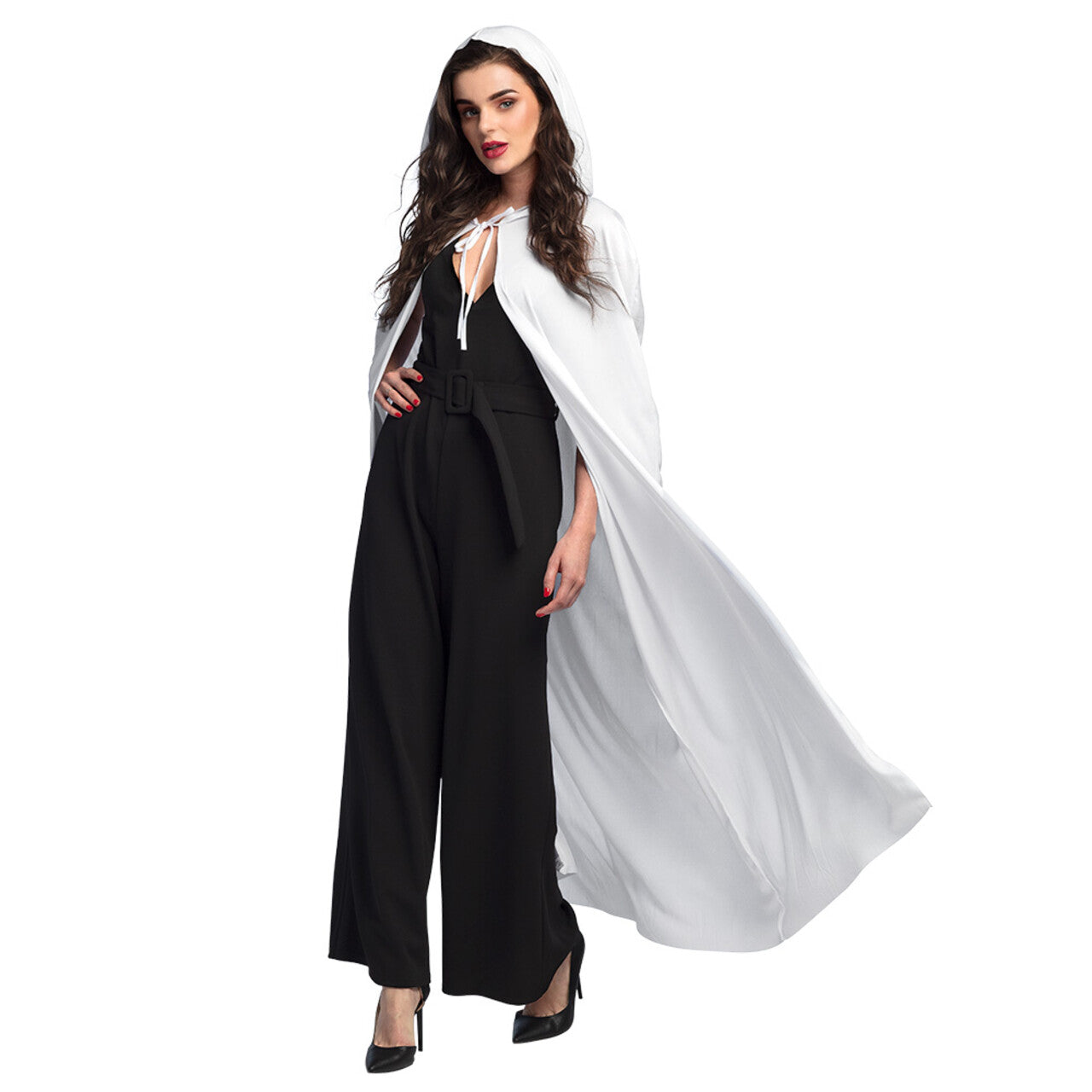 Op deze afbeelding zie je een Accessoires, van het merk Boland. Cape Innocent Wit 180 Cm