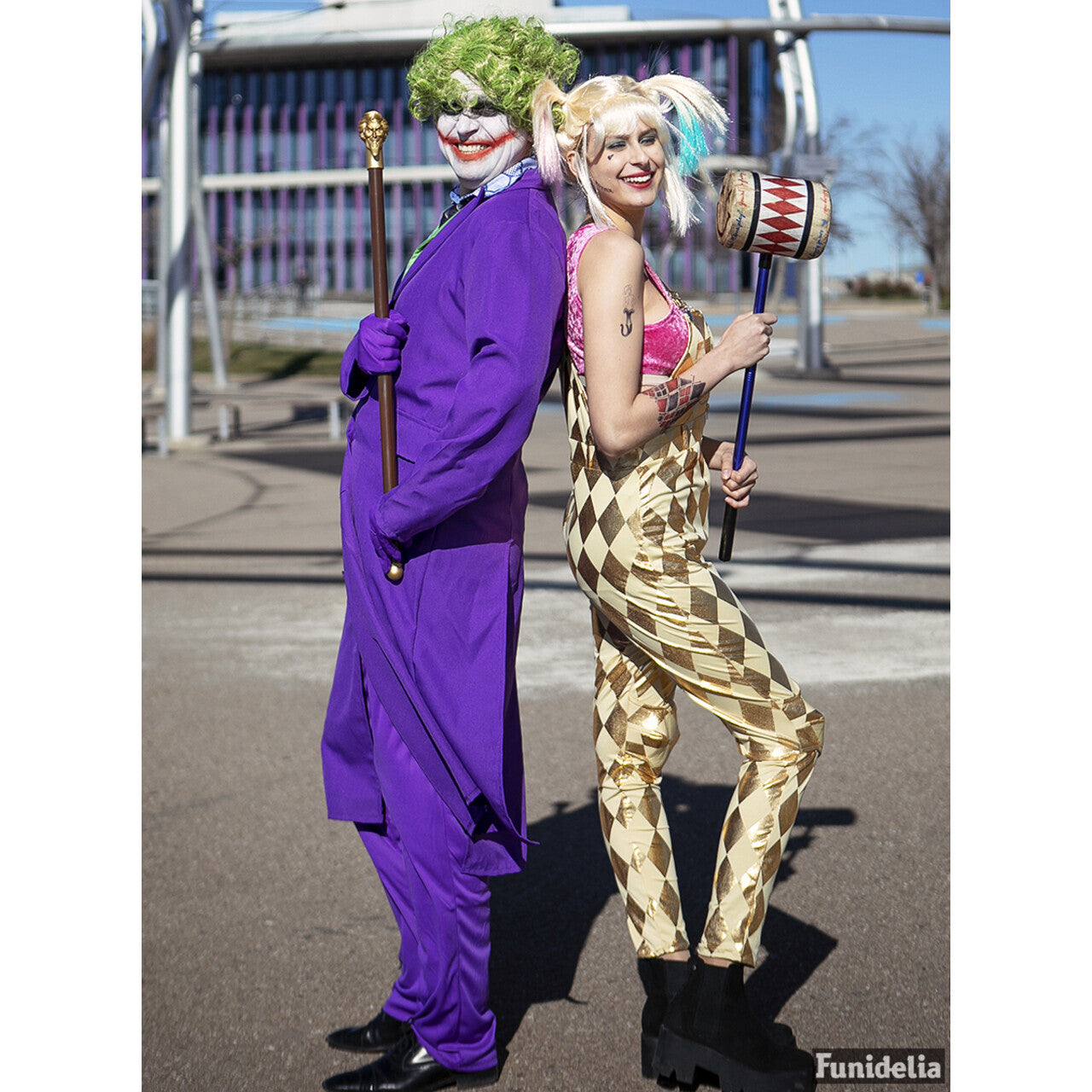 Op deze afbeelding zie je een Accessoires, van het merk Funidelia. Groen Pruik The Joker Voor Mannen - The Dark Knight Edition