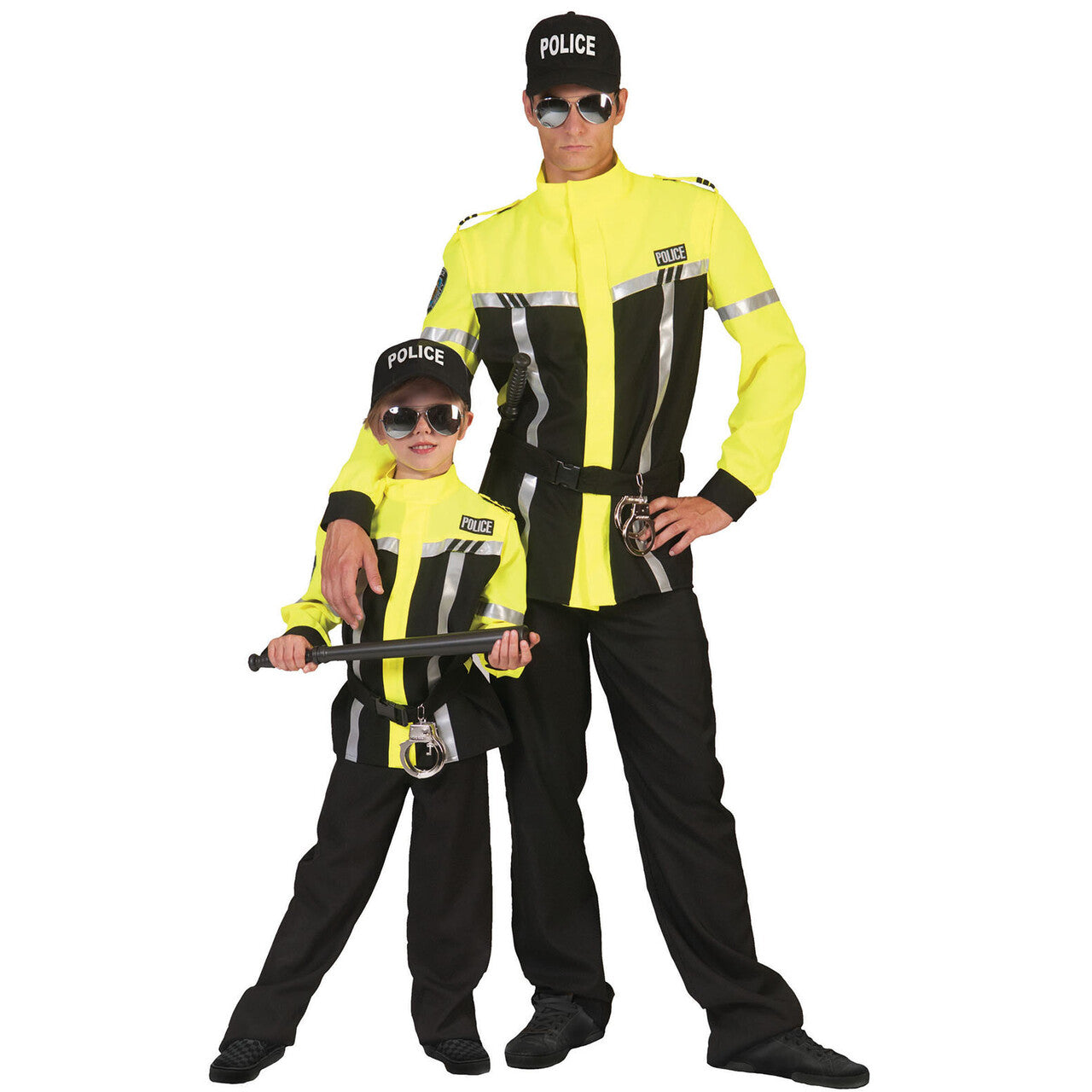 Op deze afbeelding zie je een Kostuums, van het merk Funny Fashion. Zwart En Neon Geel Politie Kind Kostuum Jongen