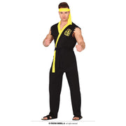 Op deze afbeelding zie je een Kostuums, van het merk Guirca. Cobra Kai Karate Sensei Man Kostuum