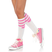 Op deze afbeelding zie je een Accessoires, van het merk Leg Avenue. Kniekousen Met Harten En Strepen Wit