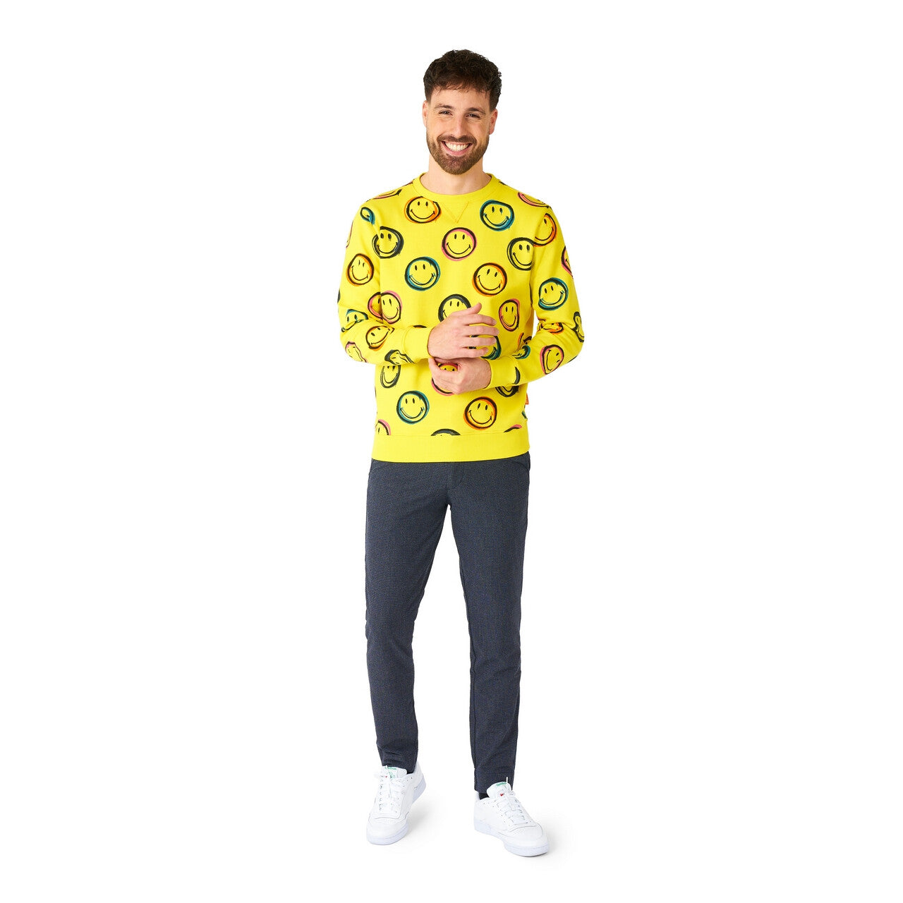Op deze afbeelding zie je een Kostuums, van het merk Opposuits. Smooch Smudge Smiley Trui Man