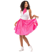 Op deze afbeelding zie je een Kostuums, van het merk Original Replicas. Jaren 50 Glimmend Roze Polkadot Rock And Roll Swing Vrouw Kostuum