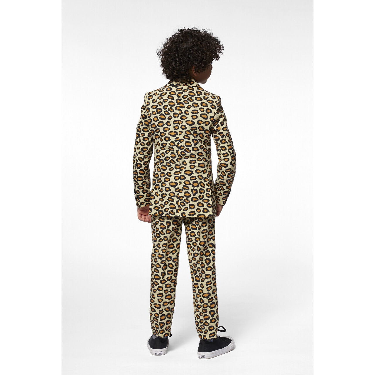 Op deze afbeelding zie je een Kostuums, van het merk Opposuits. The Jag Luxe Luipaard Jongen Kostuum