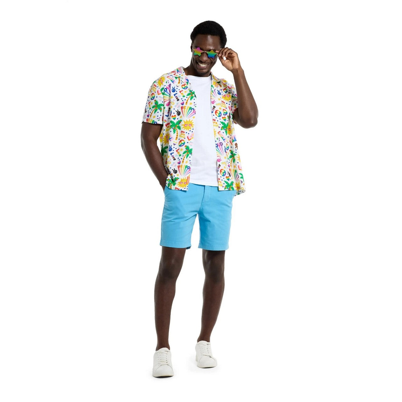 Op deze afbeelding zie je een Kostuums, van het merk Opposuits. Tropic Pride Shirt Man