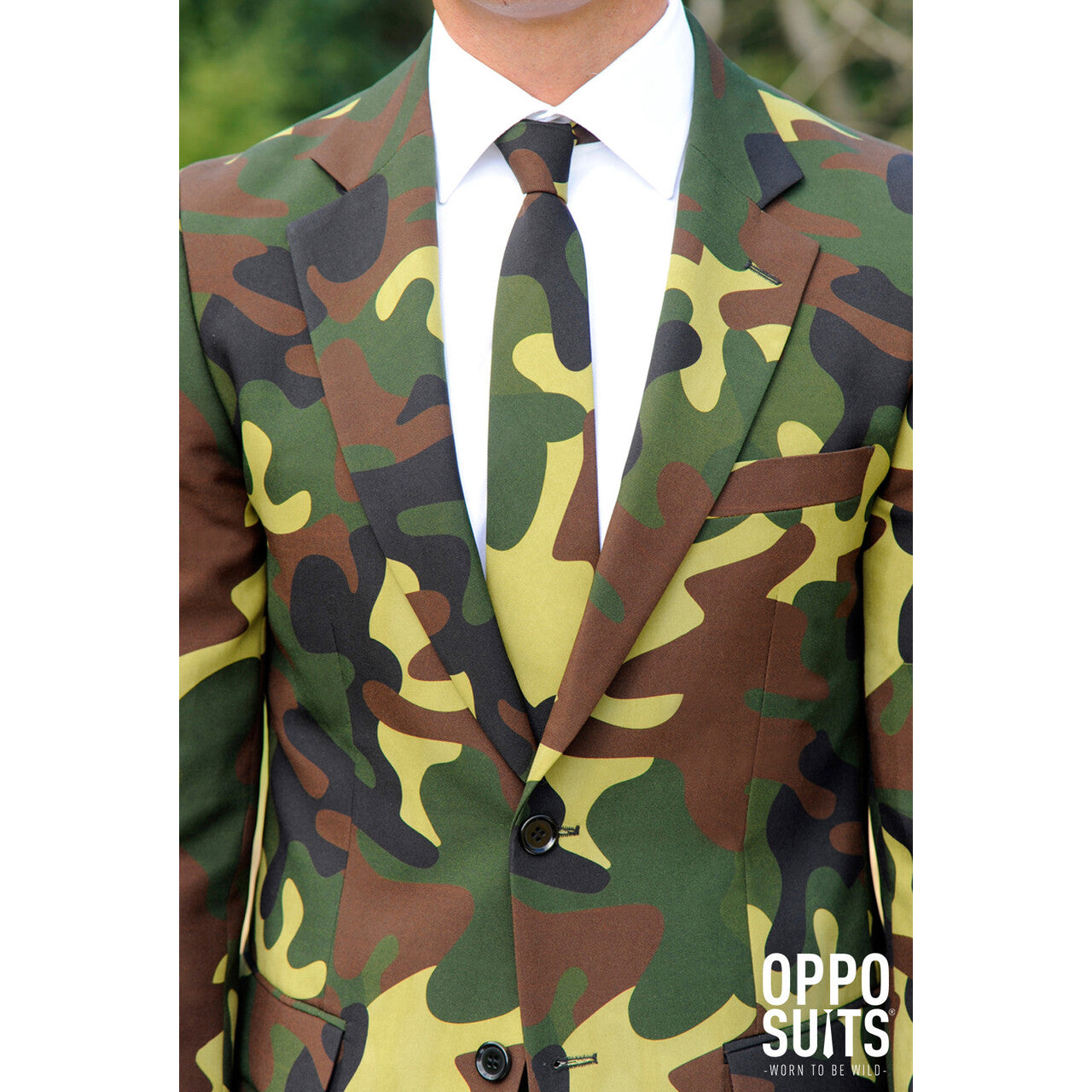 Op deze afbeelding zie je een Kostuums, van het merk Opposuits. Commando Army Opposuit Kostuum