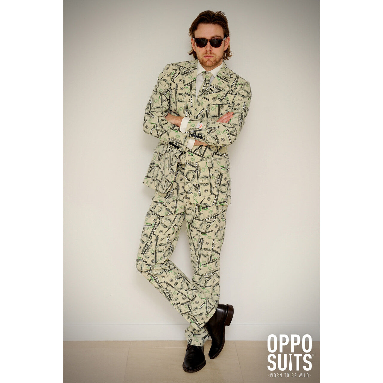 Op deze afbeelding zie je een Kostuums, van het merk Opposuits. Cashanova Big Money Pimp Opposuit Kostuum Man