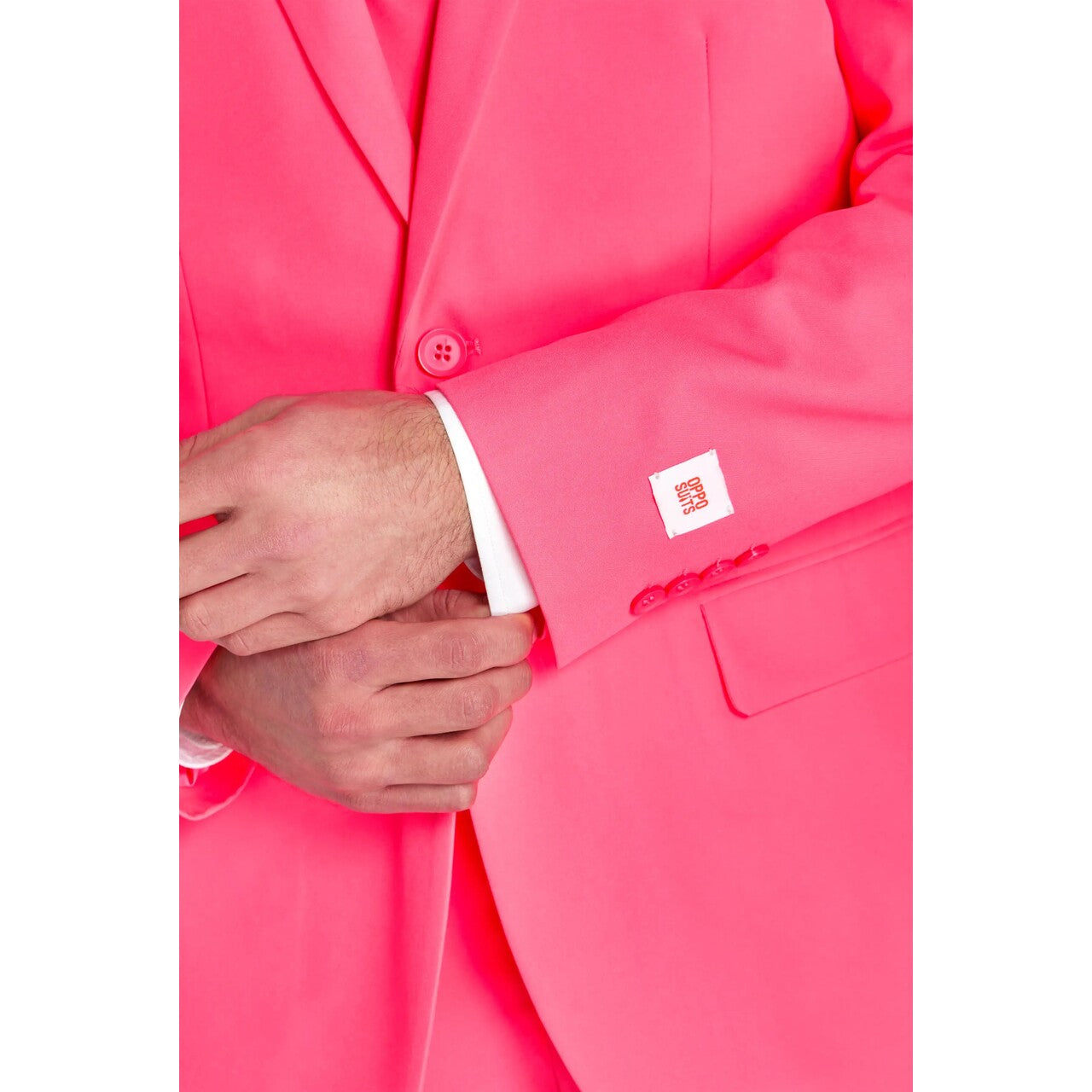 Op deze afbeelding zie je een Kostuums, van het merk Opposuits. Neon Pink Power Topper Man Kostuum