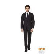 Op deze afbeelding zie je een Kostuums, van het merk Opposuits. Men In Black Knight Opposuit Man Kostuum