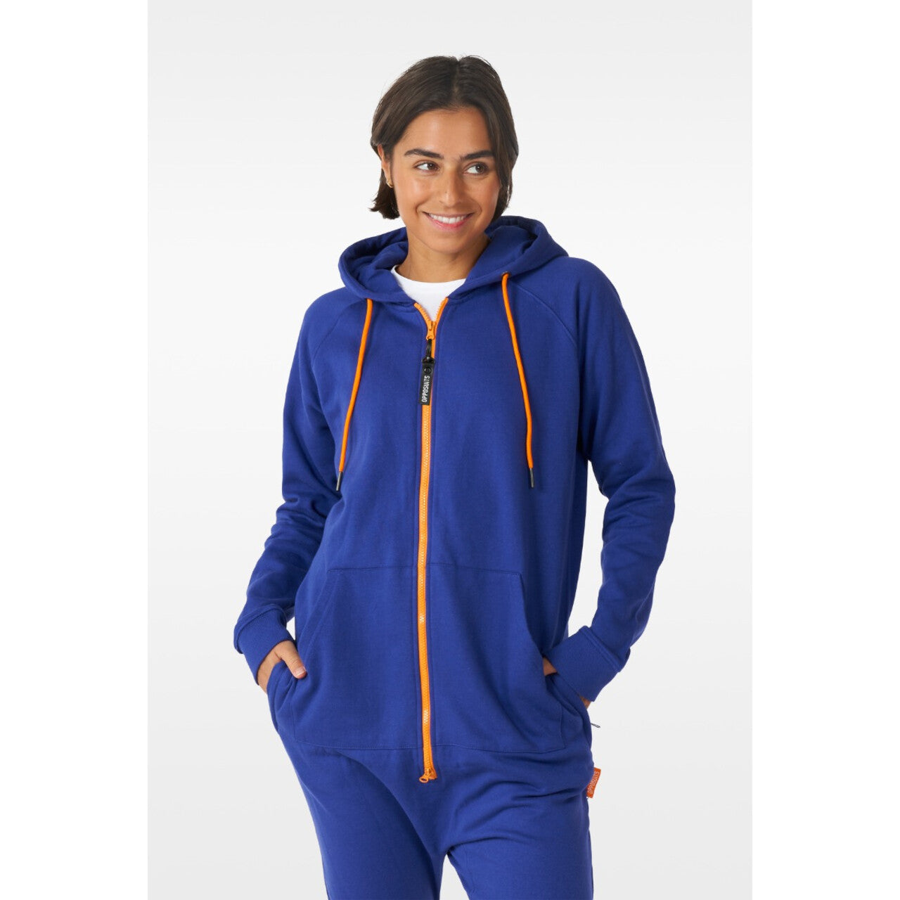 Op deze afbeelding zie je een Kostuums, van het merk Opposuits. Unisex Onesie Bankhanger Blauw Kostuum