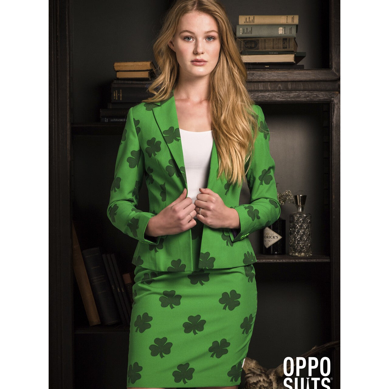 Op deze afbeelding zie je een Kostuums, van het merk Opposuits. Iers St. Patricks Girl Opposuit Vrouw Kostuum
