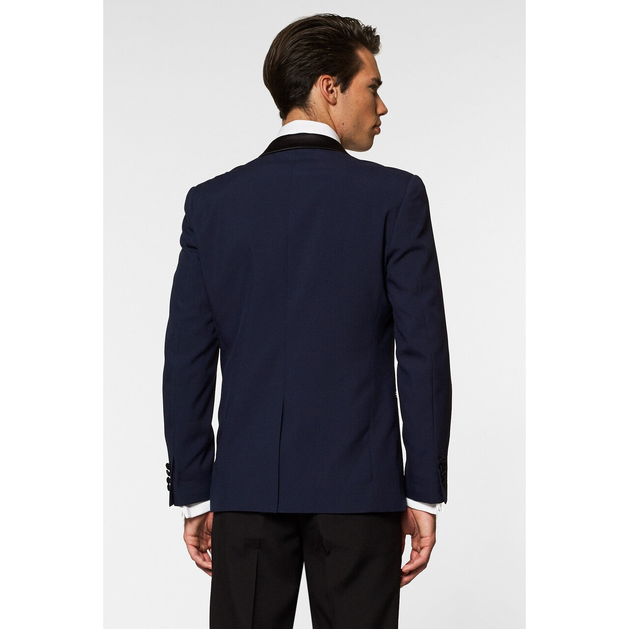 Op deze afbeelding zie je een Kostuums, van het merk Opposuits. Midnight Blue Cocktail Party Man Kostuum