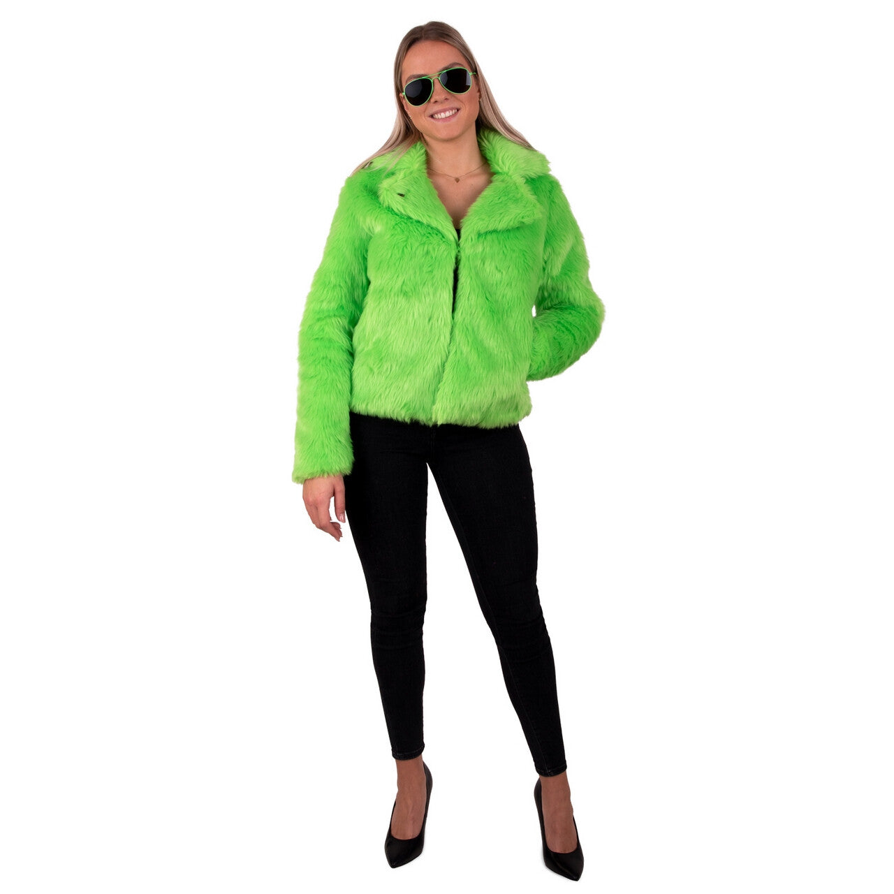 Op deze afbeelding zie je een Kostuums, van het merk PartyXplosion. Bontjas Groen Treelove Vrouw