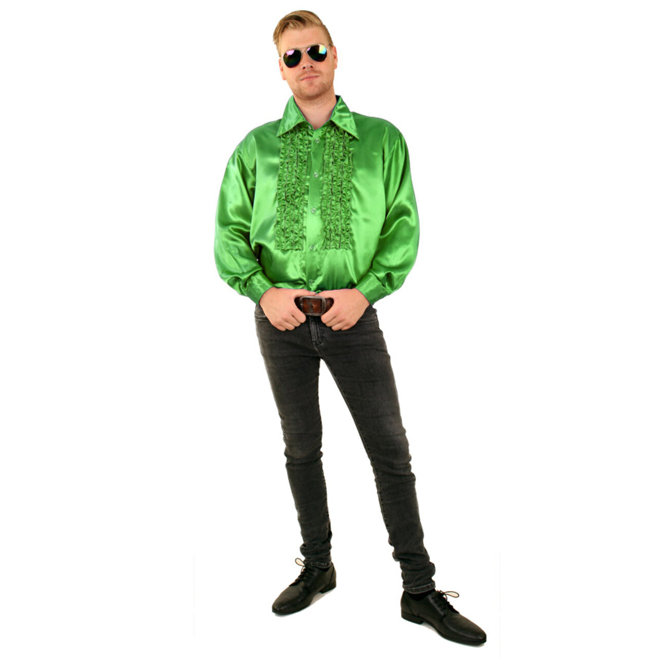 Op deze afbeelding zie je een Kostuums, van het merk PartyXplosion. Ruchesblouse Baas Van De Dansvloer Grasgroen Man
