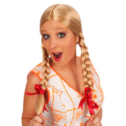 Op deze afbeelding zie je een Accessoires, van het merk PartyXplosion. Pruik Greetje Blond Met Vlechten En Strikjes