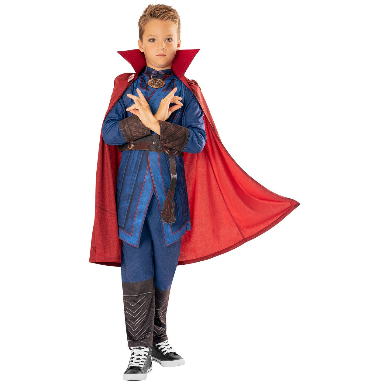 Op deze afbeelding zie je een Kostuums, van het merk Rubies. Doctor Strange Deluxe Kind Kind Kostuum