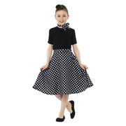 Op deze afbeelding zie je een Kostuums, van het merk Smiffy's. Jaren 50 Zwart Witte Stippen Polka Dot Meisje Kostuum
