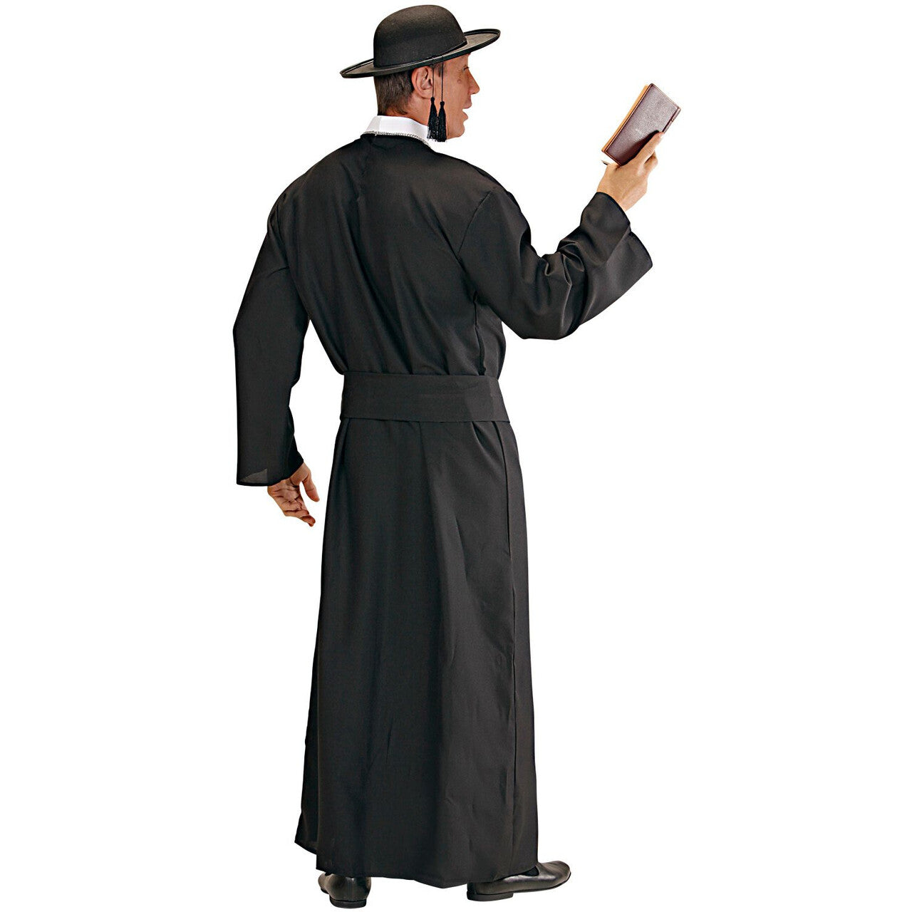 Op deze afbeelding zie je een Kostuums, van het merk Widmann. Overtuigende Priester Don Camillo XL Kostuum Man