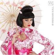 Op deze afbeelding zie je een Accessoires, van het merk Widmann. Pruik, Geisha Met Bloem En Chopsticks