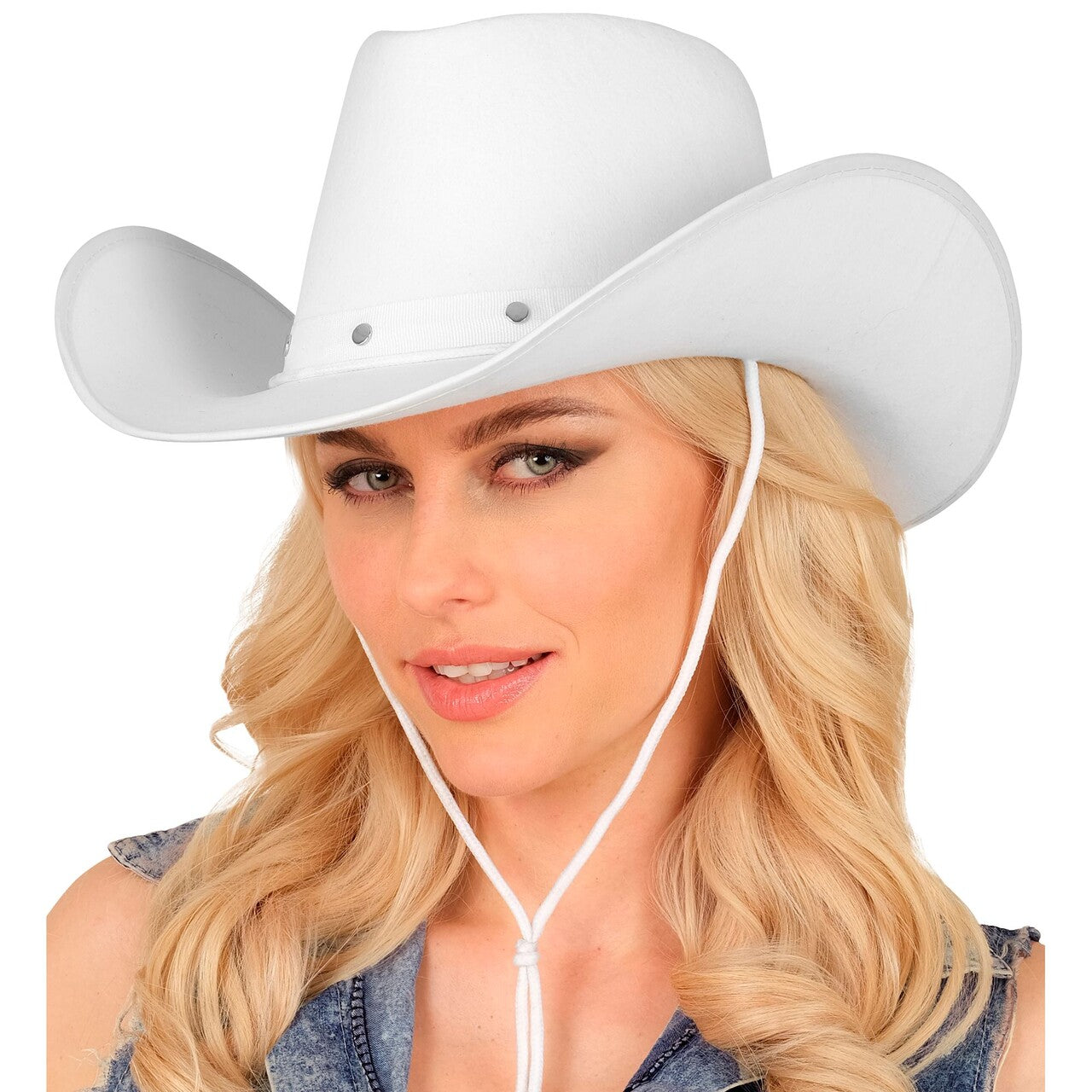 Op deze afbeelding zie je een Accessoires, van het merk Widmann. Witte Cowboyhoed Met Studs