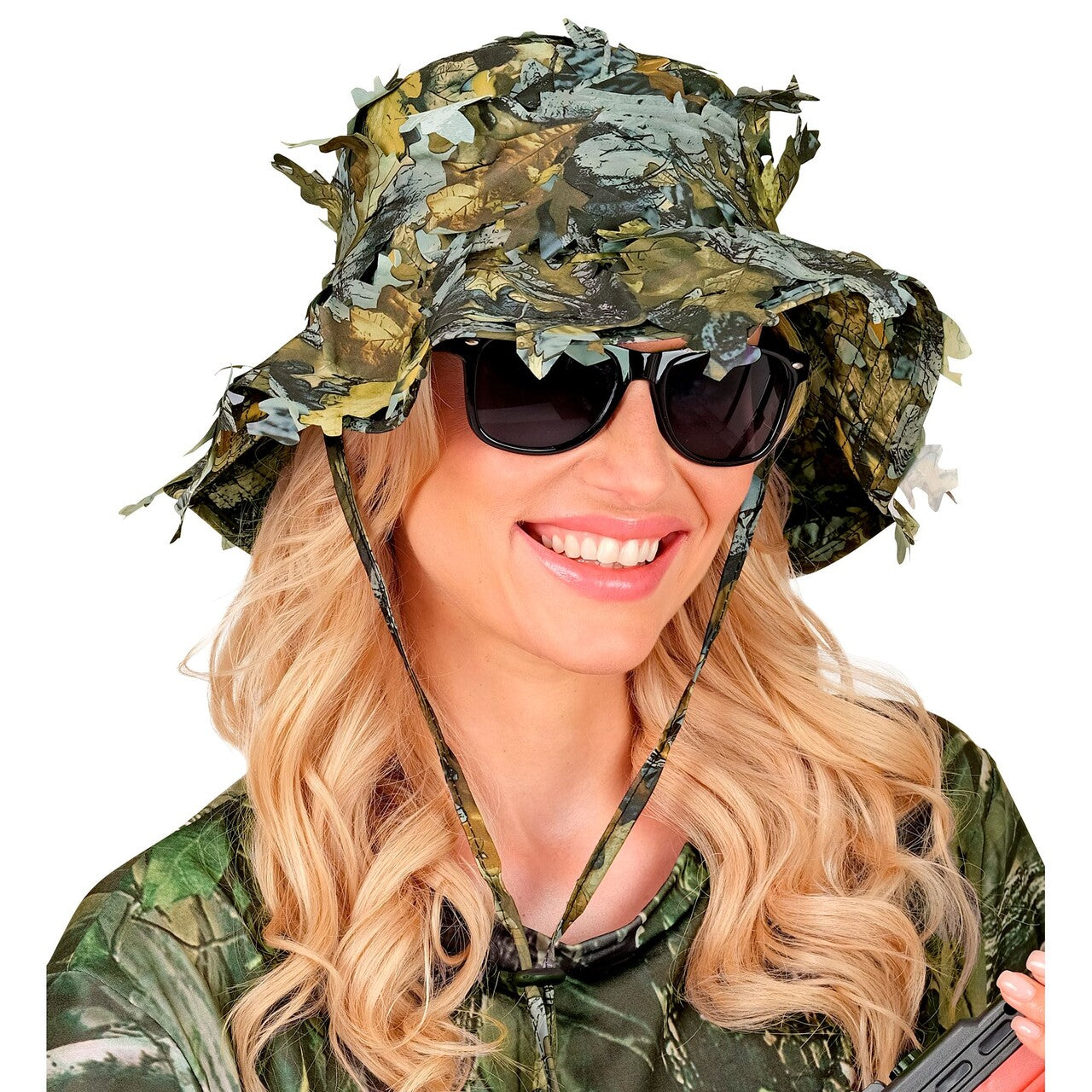 Op deze afbeelding zie je een Accessoires, van het merk Widmann. Camouflage Bush Hoed