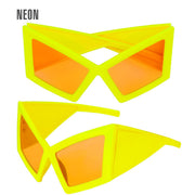 Op deze afbeelding zie je een Accessoires, van het merk Widmann. Cat Eye Bril Neon Geel