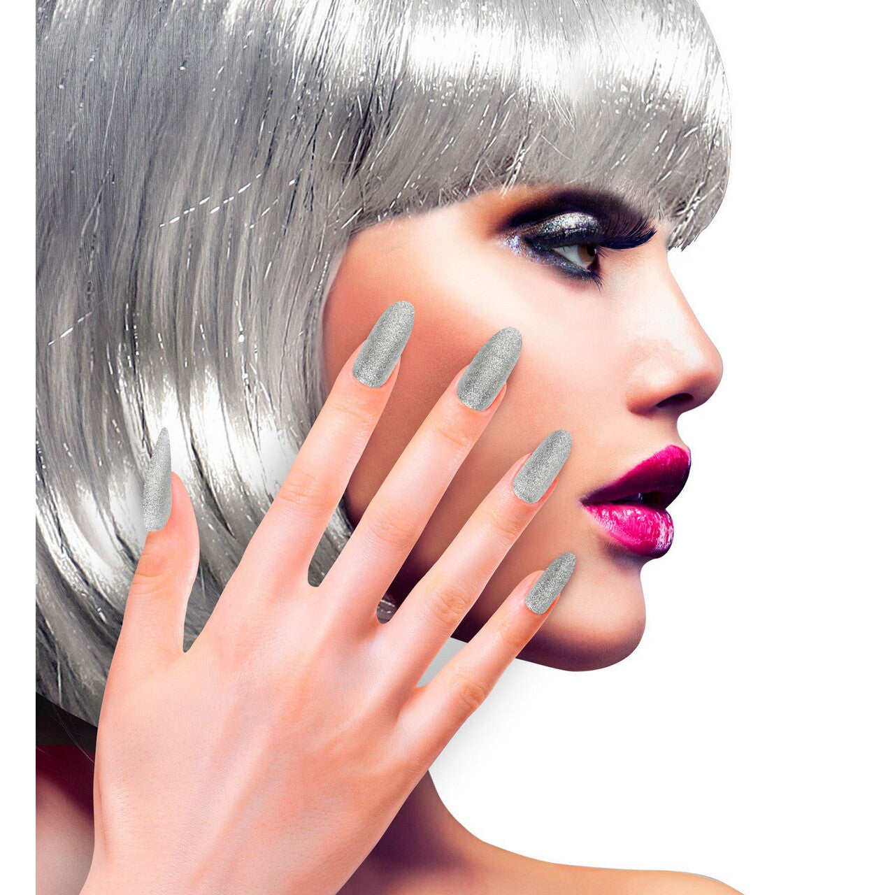 Op deze afbeelding zie je een Accessoires, van het merk Widmann. Nagels Pearly Iriserend Glitter Zilver