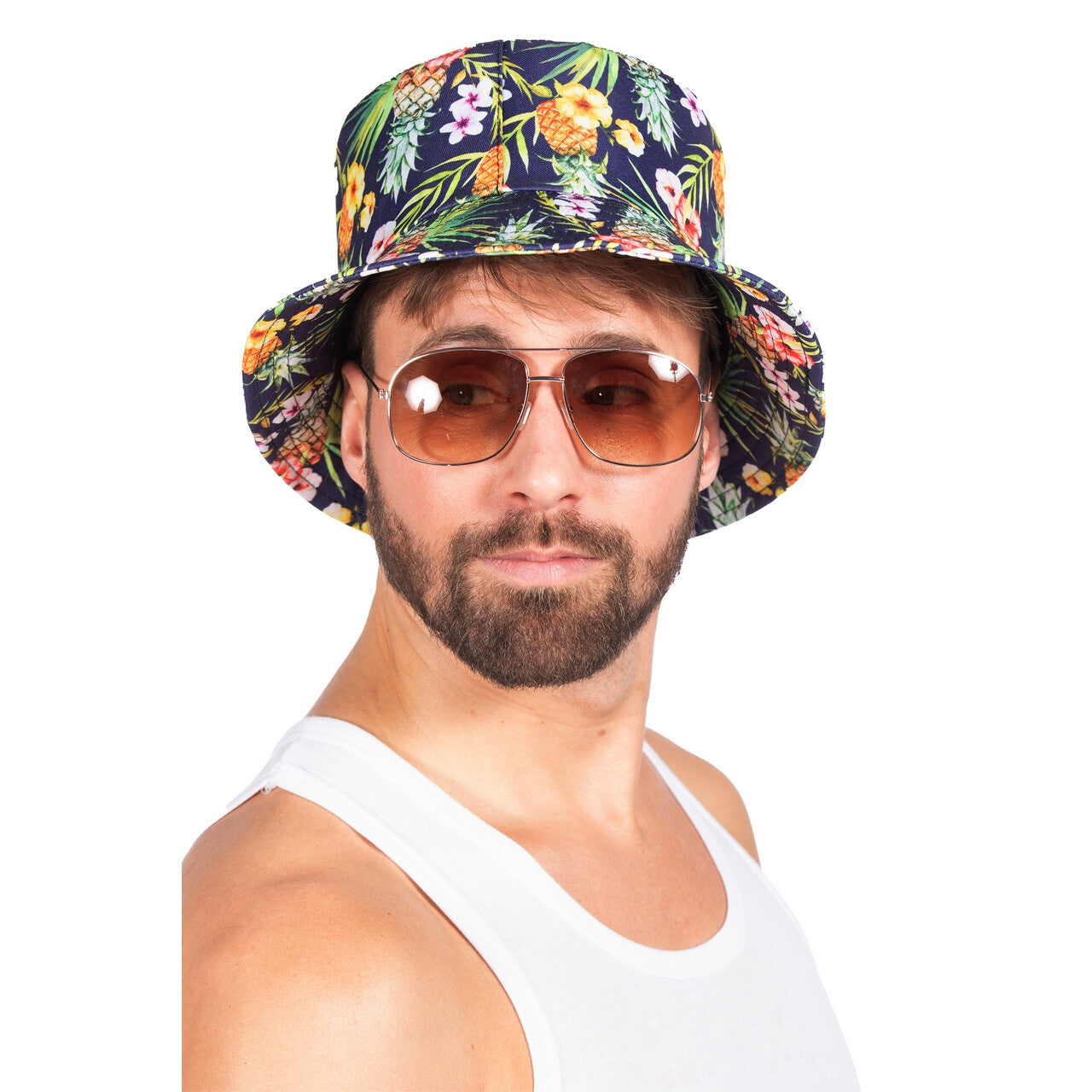 Op deze afbeelding zie je een Accessoires, van het merk Wilbers. Vissershoedje Tropische Ananas